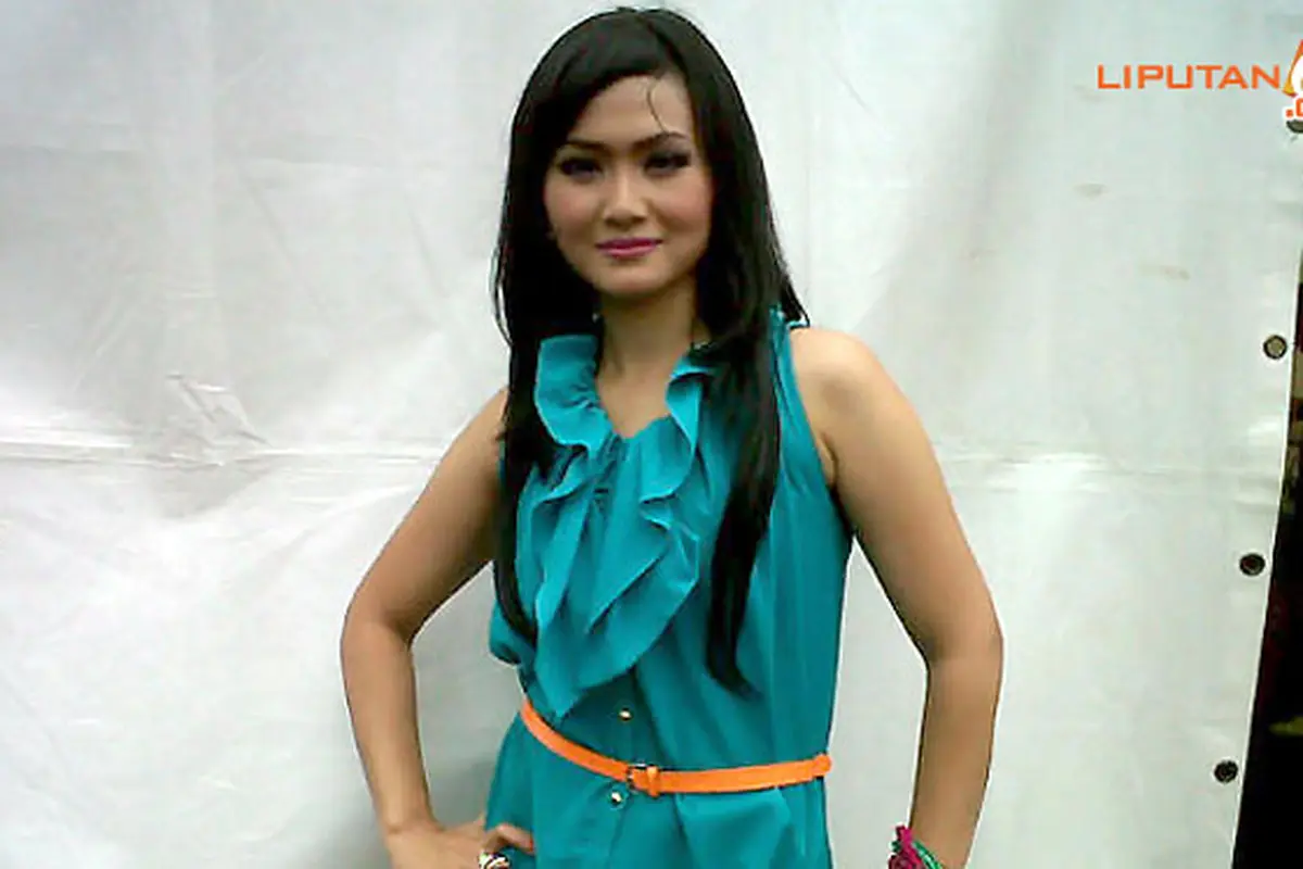 iceu-wong-baju-biru-130115b.jpg
