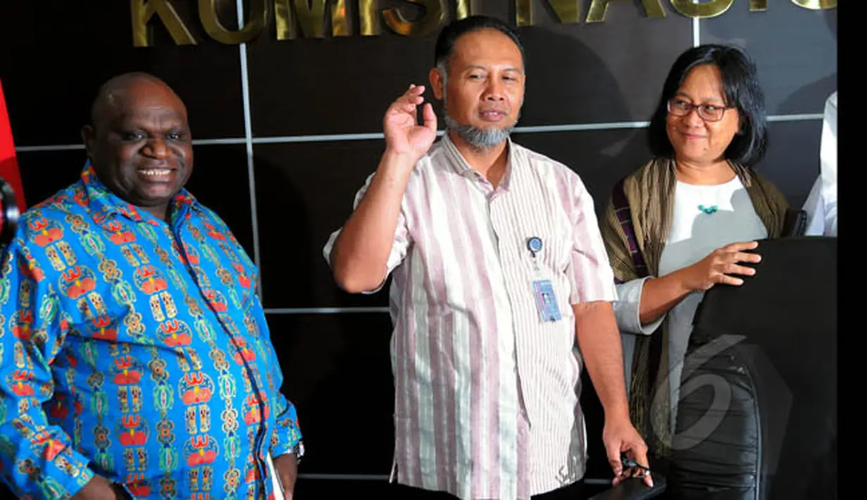 Wakil Ketua KPK, Bambang Widjojanto mendatangi Komisi Nasional Hak Asasi Manusia (Komnas HAM), Jakarta, Selasa (27/1/2015). (Liputan6.com/Faisal R Syam)