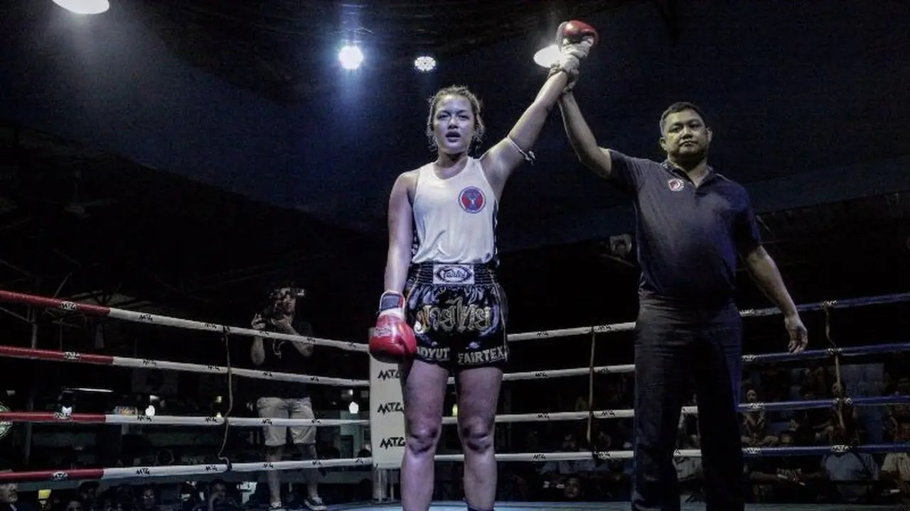 Mia Kang Atlet MuayThai