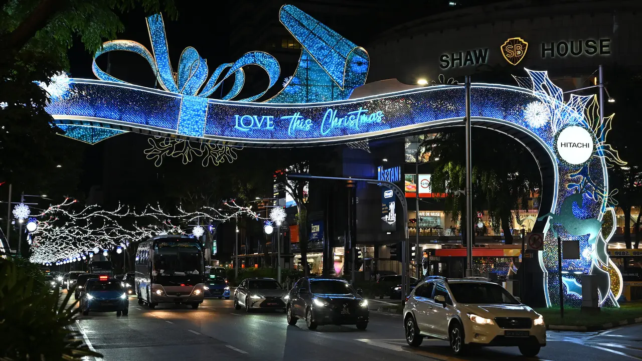 Orchard Road Singapura Menyongsong Natal