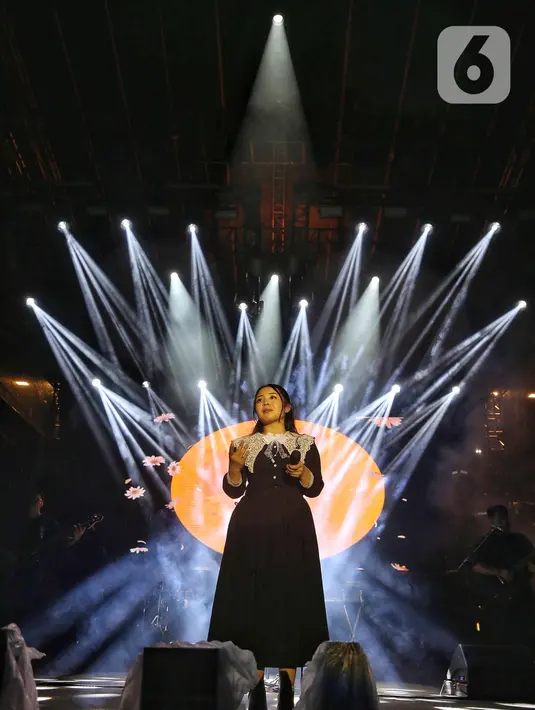 Kini Mereka Tahu dan Untungnya Hidup Harus Tetap Berjalan menjadi dua hits andalan Bernadya yang paling ditunggu penggemarnya di gelaran KapanLagi Buka Bareng BRI Festival 2025. (Liputan6.com/Angga Yuniar)
