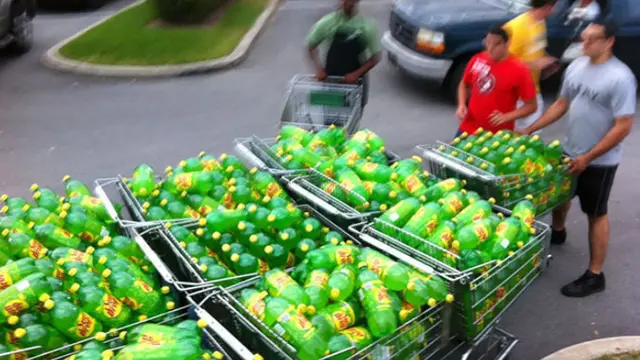 7 Potret Aksi Orang Borong Saat Belanja Ini Bikin Bertanya-tanya