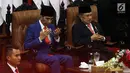 Presiden Joko Widodo (kiri) dan Wakil Presiden Jusuf Kalla saat menghadiri Sidang Paripurna di Gedung DPR, Jakarta, Jumat (16/8/2019). Nantinya DPR akan membahas RAPBN 2020 untuk selanjutnya disahkan menjadi UU. (Liputan6.com/JohanTallo)