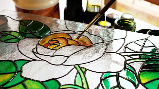 Ilustrasi menggambar model