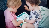 Jangan Bingung, Ini Alasan Tingkah Toddler Sering Terlihat Aneh