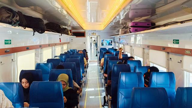 Ilustrasi gerbong kereta api new generation