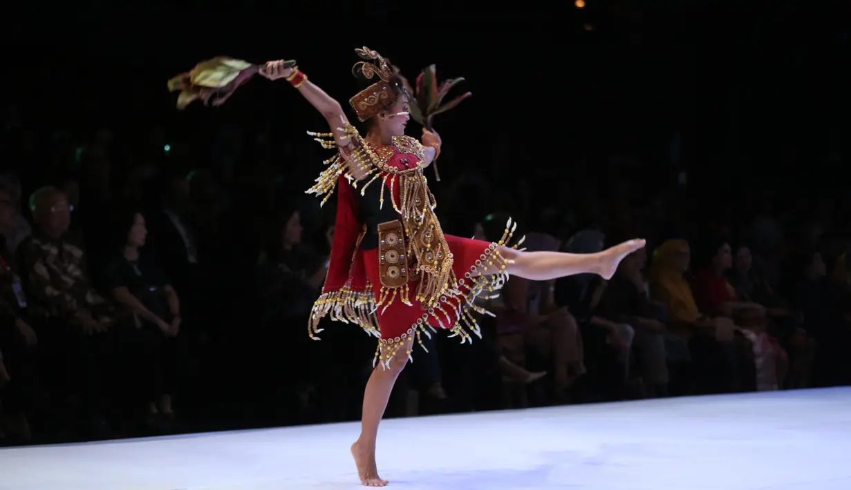 Pembukaan Indonesia Fashion Week 2019