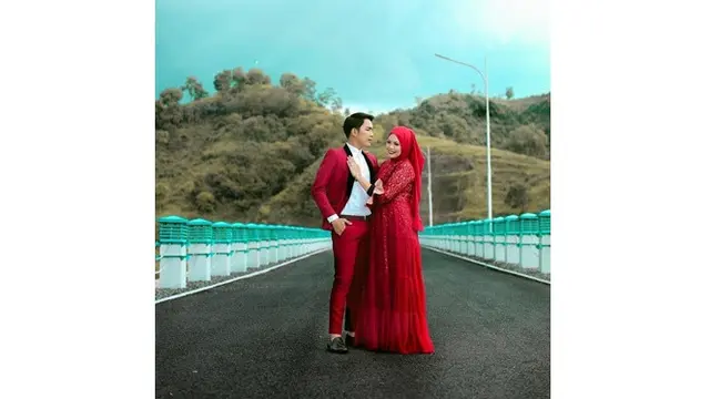 Berpisah Karena Restu Orang Tua, Ini 6 Foto Kebersamaan Elly Sugigi dan Aditya Gumelar