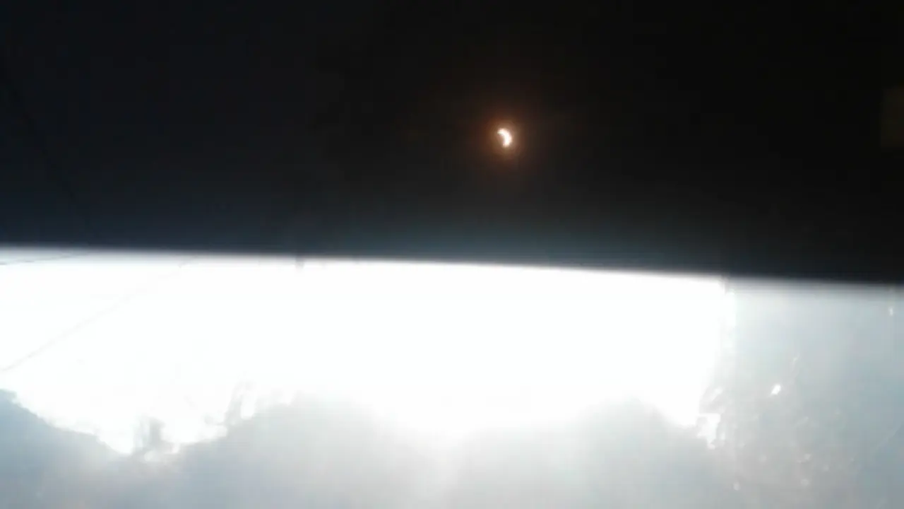 Ini Dia Penampakan Gerhana Matahari Hasil Rontgen di Langit Depok