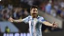 Striker Argentina, Lionel Messi, merayakan golnya ke gawang Panama pada laga Grup D Copa America Centenario 2016, di Stadion Soldier Field, Chicago, Amerika Serikat, Sabtu (11/6/2016). (AFP/Omar Torres)