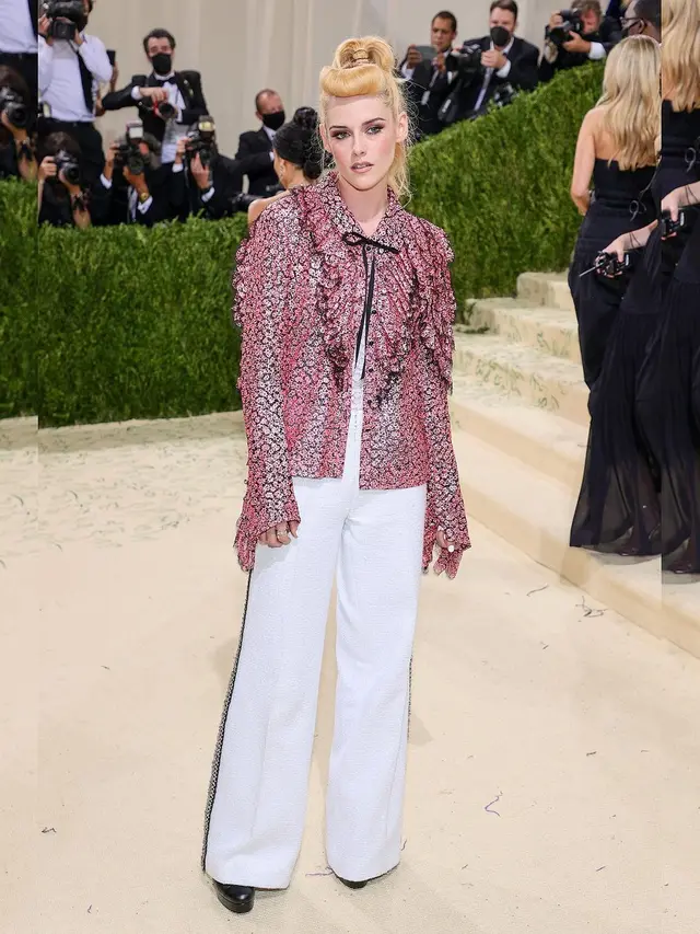Penampilan 10 Selebriti Dunia di Met Gala 2021, Tampil Memukau