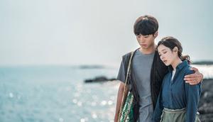 IU Bermain Peran Ganda di Drama WHEN LIFE GIVES YOU TANGERINES. (instagram/netflixkr)