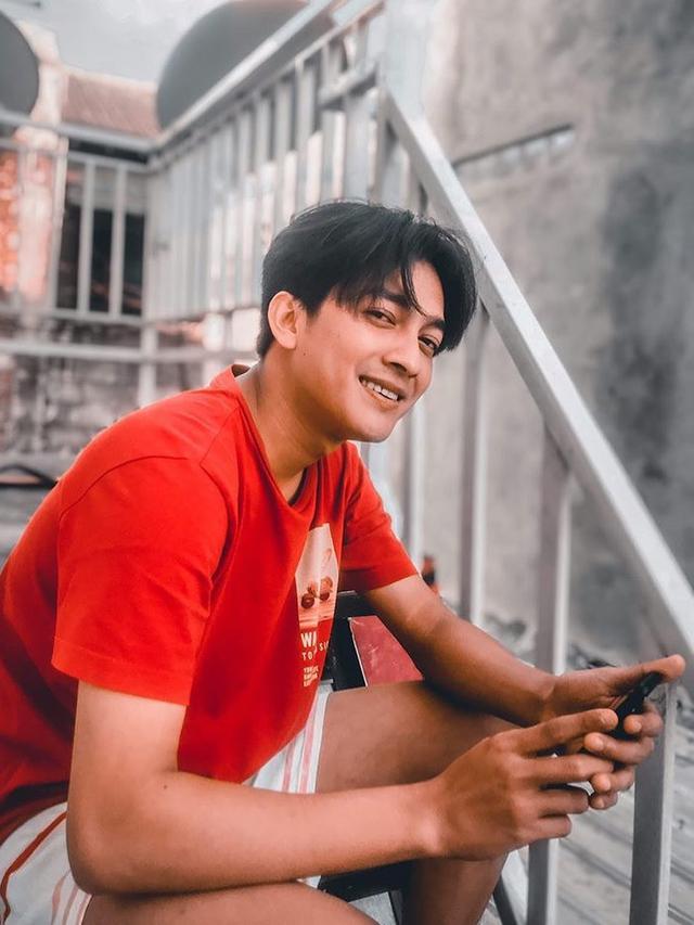 6 Potret Terbaru Deyeka, Driver Ojol yang Sempat Viral Karena Disebut Mirip Ji Chang-wook