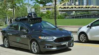 Mobil otonomos yang sedang diuji coba Uber di jalanan Pittsburgh (sumber: uber.com)