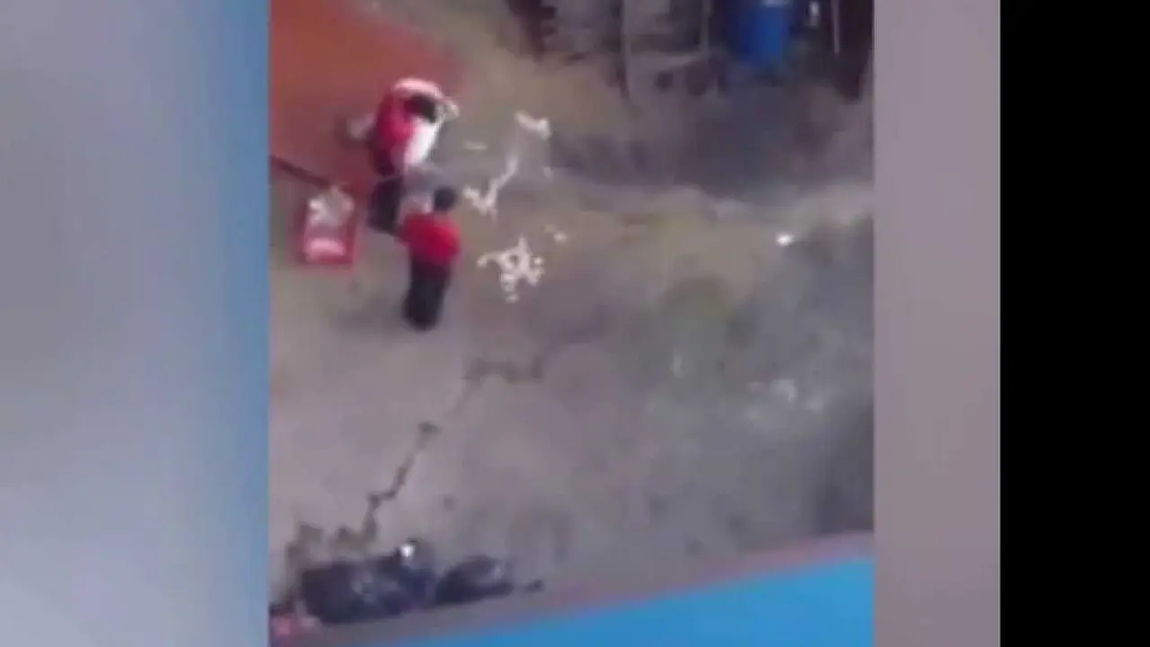 Muncul Video Ayam Dicuci Tak Layak, KFC Minta Maaf