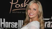 Charlie Sheen Terjangkit HIV, Bintang Porno Bree Olson Buka Suara