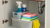 7 Ide Organizer Kolong Sink untuk Dapur Sempit, Rapi dan Teratur