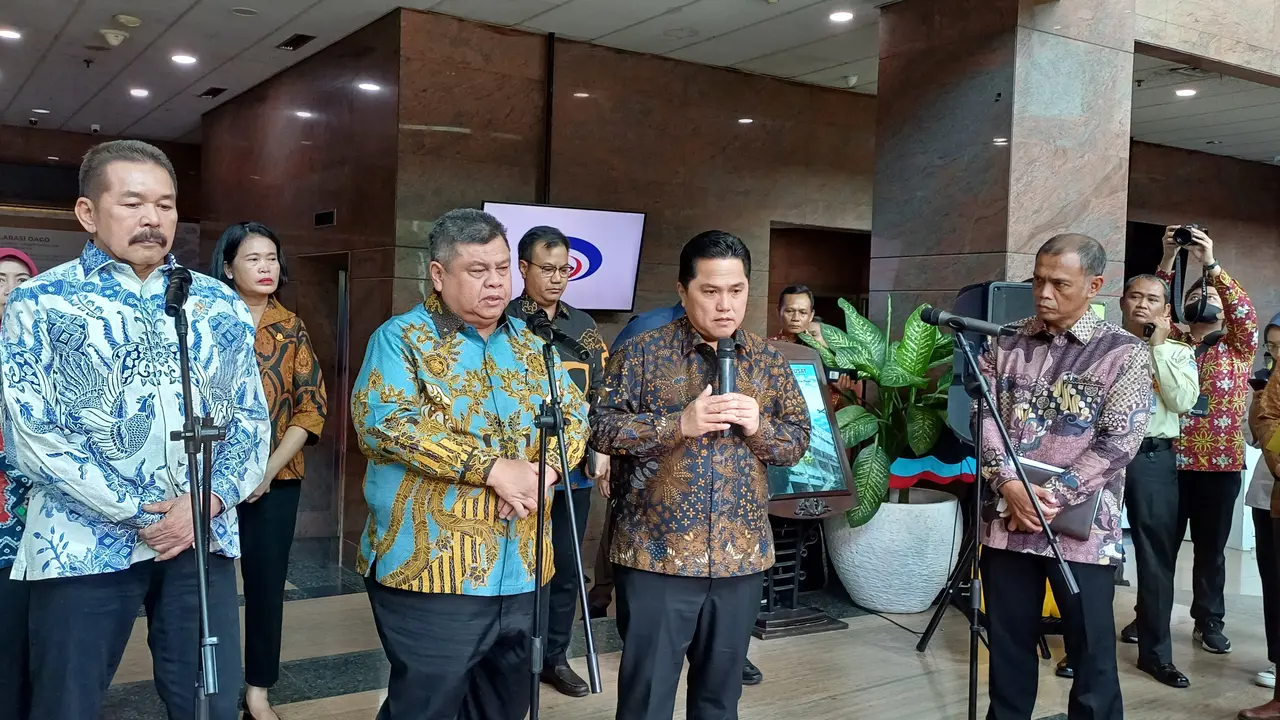 Menteri BUMN Erick Thohir bersama Kepala Badan Pengawasan Keuangan dan Pembangunan (BPKP), Muhammad Yusuf Ateh