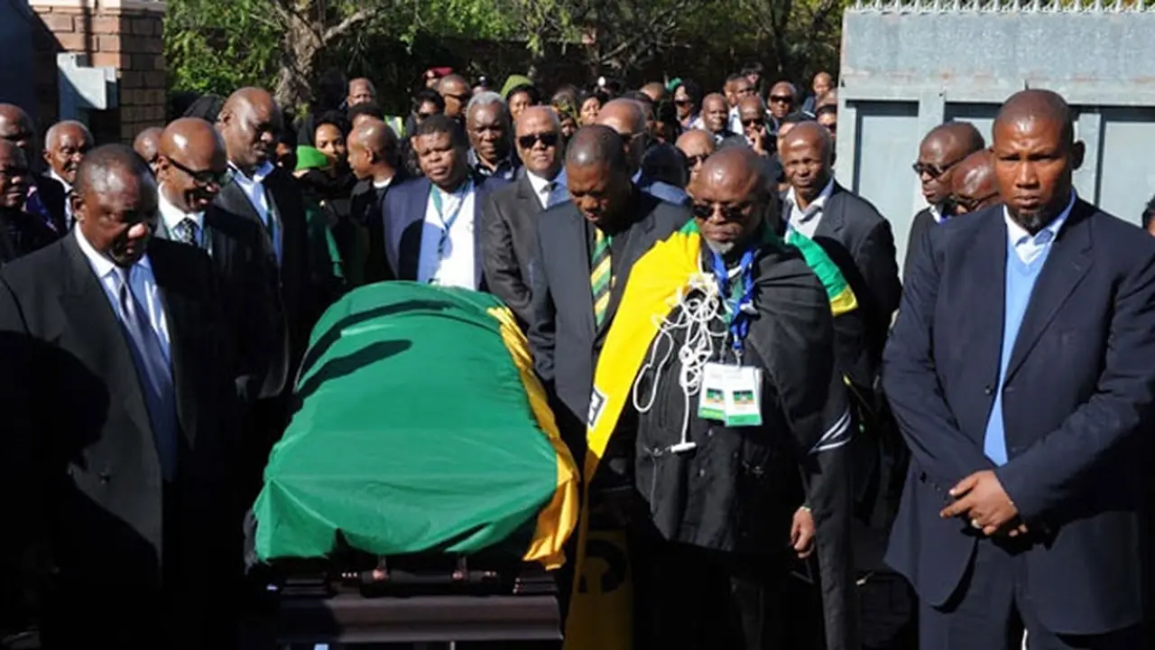 pemakaman-mandela-7-131215c.jpg