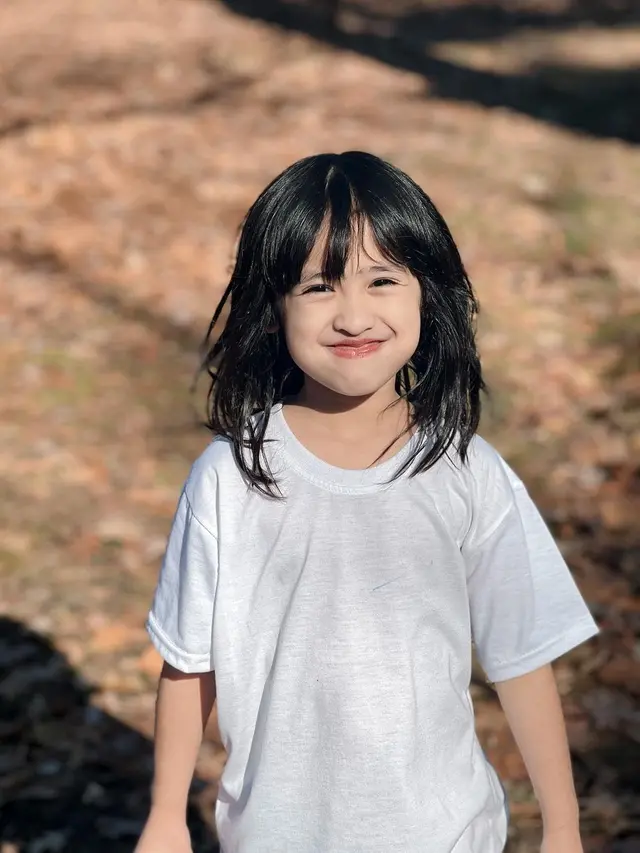 [Fimela] Khadeejah anak Oki Setiana Dewi