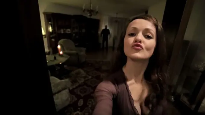 Lihat Video Ini, Dijamin Kamu Ogah Selfie Sendiri!