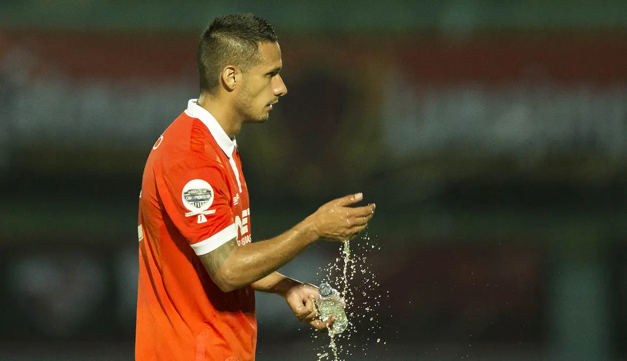 Raphael Maitimo bertekad untuk dapat mempersembahkan yang terbaik bagi Persija. (Bola.com/Vitalis Yogi Trisna)