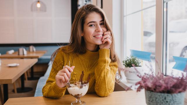 wanita oktober menjadi dewasa