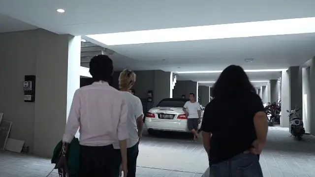 6 Potret Mewah Rumah Baru Awkarin, Desain Modern dan Ada Lift Pribadi