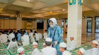 Gandeng Yayasan Pejuang Subuh Pondok Indah (YPSPI), Ikatan Wanita Pengusaha Indonesia (Iwapi), santuni lebih dari 2.500 anak yatim piatu dan dhuafa dari berbagai daerah, Sabtu (15/4/2023).