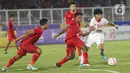 Laga timnas Indonesia U-20 melawan Yaman berlangsung ketat dan sengit. (Liputan6.com/Angga Yuniar)
