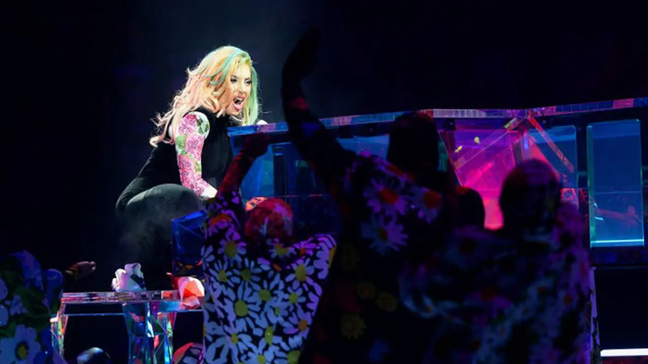 [Bintang] Lady Gaga