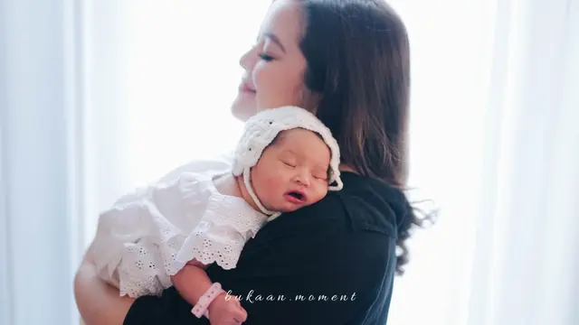 Shafanina Wardhana Bachtiar, anak Tasya Kamila dan Randi Bachtiar (bukaan.moment)