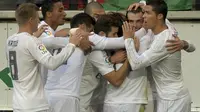 Real Madrid menang 2-0 atas Eibar di Estadio Municipal de Ipurua dalam lanjutan La Liga, Minggu (29/11/2015) malam WIB.