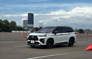Mencoba Singkat Toyota Veloz Hybrid, Tenaga Lebih Responsif (Arief A/Liputan6.com)