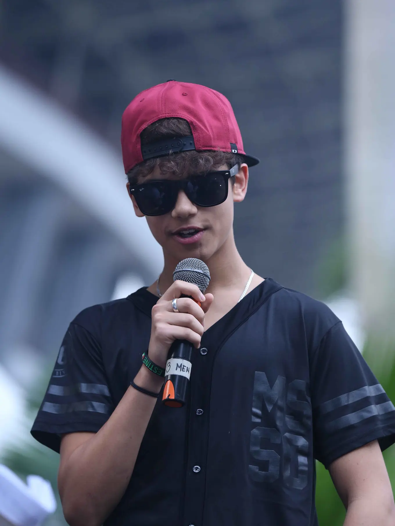 Makna Menyentuh di Video Klip Baru Harris J 'My Hero' - Entertainment