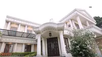 Rumah Anang dan Ashanty yang megah bakal dijual. (Sumber: YouTube/SarahSechanNet)