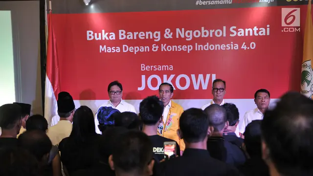 Kenakan Jaket Kuning, Jokowi Buka Puasa Bareng Tokoh Muda Digital