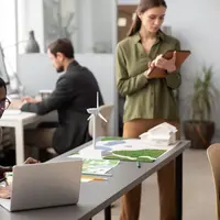 Boundaries merupakan bentuk perlindungan terhadap hal-hal penting seperti kesehatan mental, waktu pribadi, dan energi emosional. (foto/dok: freepik