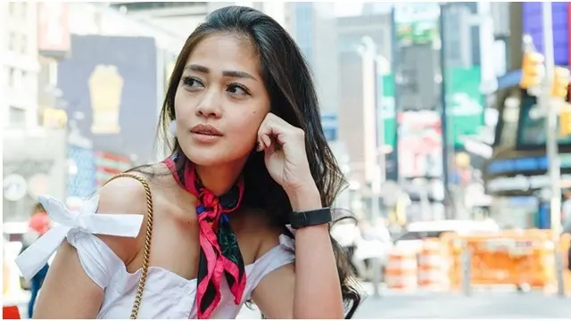 6 Potret Terbaru Gracia Indri yang Kini Tinggal di Belanda, Curi Perhatian