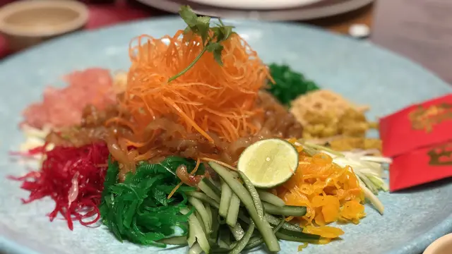 Jelly Fish Yusheng with Yuzu Sauce