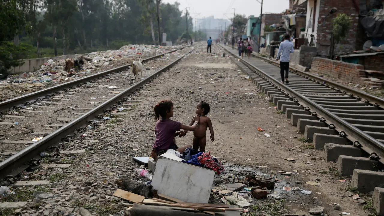 800 Juta Warga India Hidup Dalam Kemiskinan