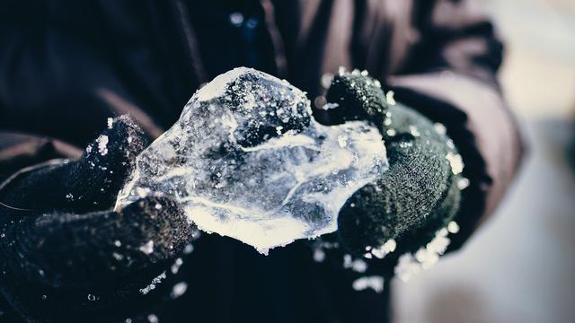 Bagini Rasanya Berada di Luar Pada Suhu -70 Derajat Celcius