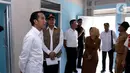 Presiden Joko Widodo meninjau hunian tetap bagi korban gempa di Kota Palu, Provinsi Sulawesi Tengah, Selasa (29/10/2019). Jokowi juga berharap, proses konstruksi bisa segera dimulai di awal tahun. (Liputan6.com/Biro Pers)
