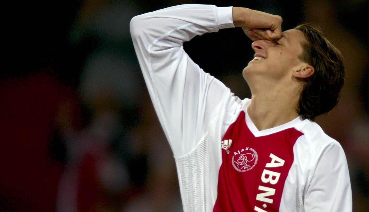 5. Zlatan Ibrahimovic - Ajax Amsterdam mendatangkan Ibracadabra saat dirinya masih mentas bersama klub asa Swedia, Malmo. Kariernya melesat di Liga Belanda menjadi bomber menakutkan hingga akhirnya diboyong oleeh Juventus. (AFP/olaf Kraak)