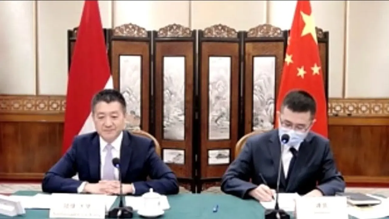 Duta Besar China untuk Indonesia Lu Kang dalam konferensi pers Kamis (31/3/2022). (Liputan6.com/Screen Grab)