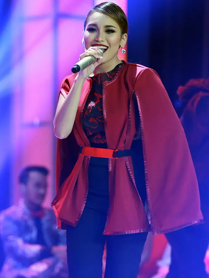 [Bintang] Ayu Ting Ting
