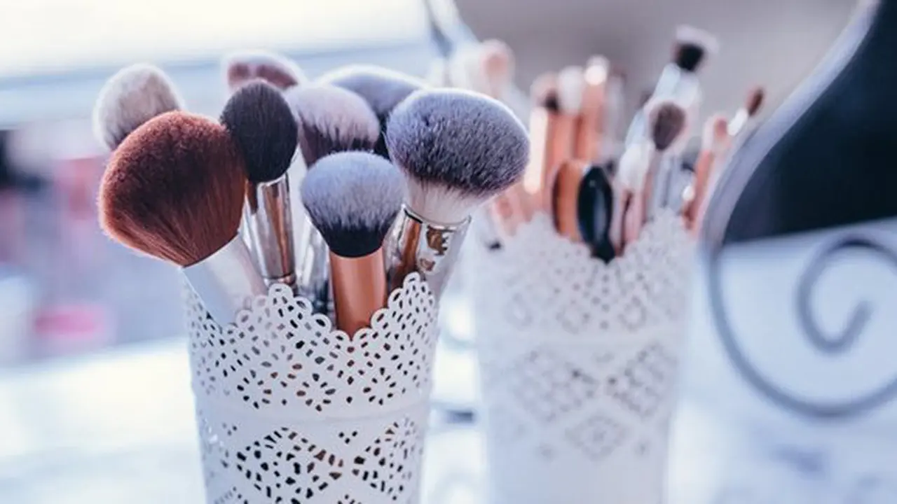 Kuas makeup./Copyright pexels.com/freestock.org