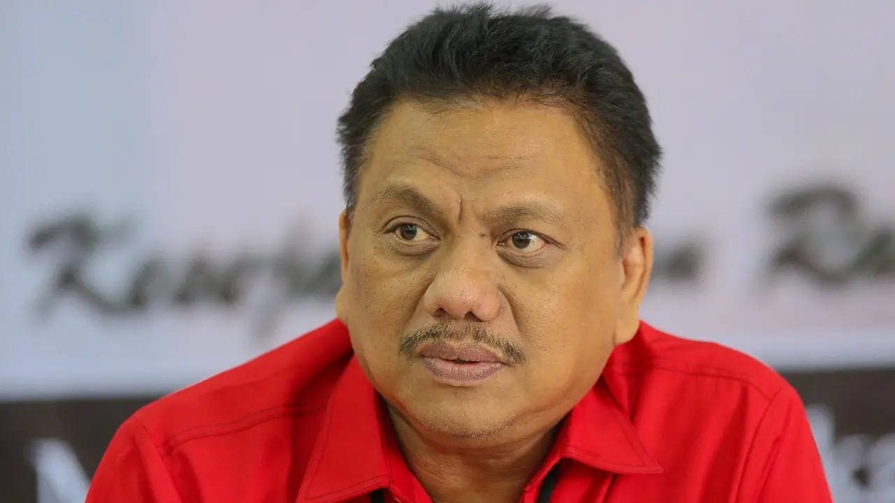 20150917- Ketua Fraksi PDIP Olly Dondokambey-Jakarta