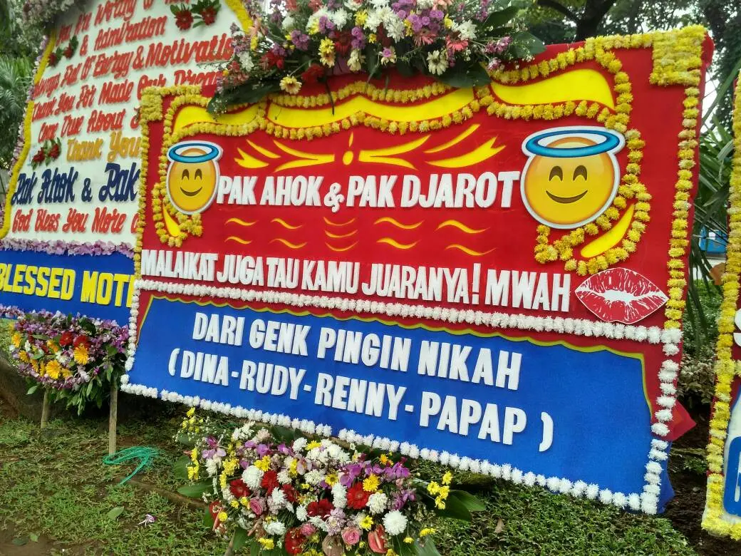 Bunga untuk Ahok. Foto: Benedikta Desideria/Liputan6.com