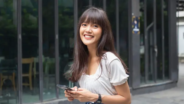 tertawa manis cantik ceria positif